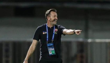 开云官网-深足争前四目标不变 卡洛斯：继续踢出自己的风格