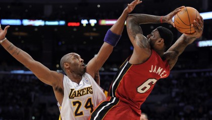 蒂格:罗德曼&詹姆斯才几次防阵 这样看科比是最佳攻防一体球员