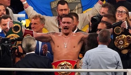 开云官方-重量级霸主乌西克签约白大拿，拳击界将迎格局巨变|UFC|拳坛|WWE|WBC|WBA_新浪体育_新浪新闻