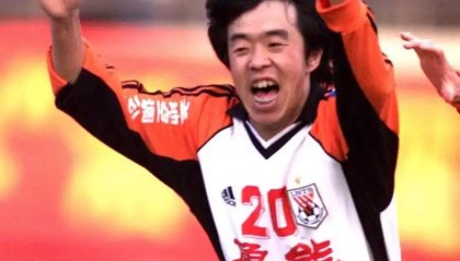 山东泰山32年队史，9名射手奉献19顶帽子，哪一顶最璀璨夺目？