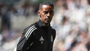 开云官网-英媒：利物浦正在准备第二份报价，若无突破伊萨克将正式申请离队