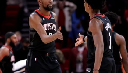 开云直播-57+20，火箭惨败还丢最大优势！乌度卡发声耐人寻味，KD接受现实