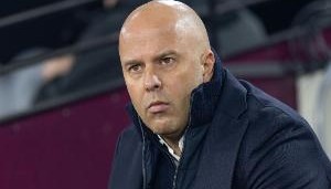 开云官方-斯洛特：欧文应该清楚，利物浦35年来只拿过一次联赛冠军