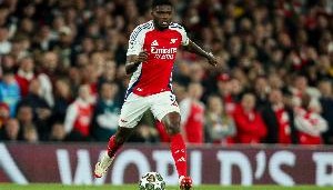 记者:费内巴切有意托马斯,已联系经纪人询问球员情况