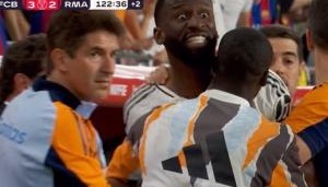 开云大陆-三人染红！裁判报告：吕迪格扔东西，巴斯克斯做手势贝林冲向裁判