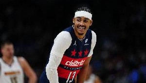 开云直播-末节没打!普尔13中8&5记三分拿到23分 5次失误