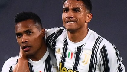 开云直播-达尼洛谈与阿莱士的友谊：他离开尤文时，我在球场上直接哭了